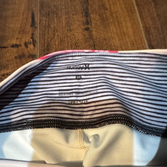 Hurley floral leggings XS, UPF 50 - Picture 6 of 6